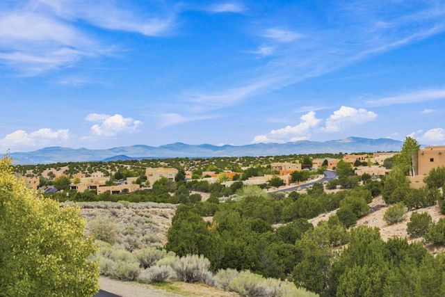 6 Camino del Centro, Santa Fe, NM 87507