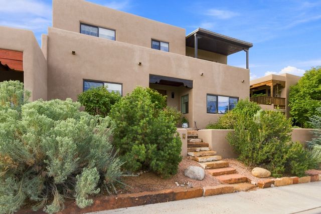 6 Camino del Centro, Santa Fe, NM 87507
