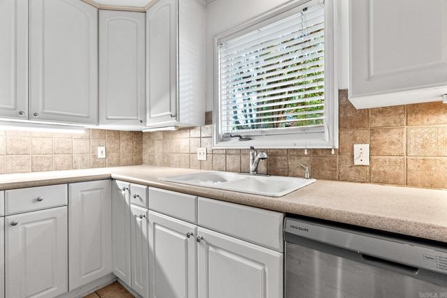 5624 N Grandview Street, Little Rock, AR 72207