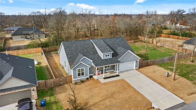 23 Lockhart Drive, Bella Vista, AR 72715