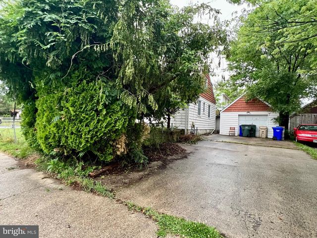 9700 52ND AVE, College Park, MD 20740