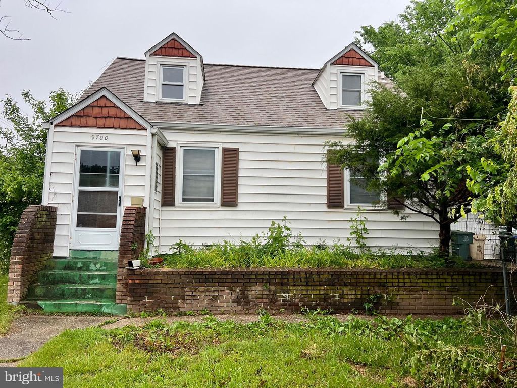 9700 52ND AVE, College Park, MD 20740