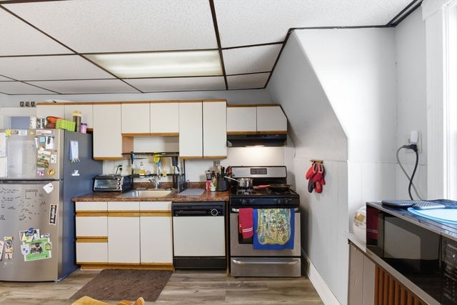 135-139 E Squantum St, Quincy, MA 02171