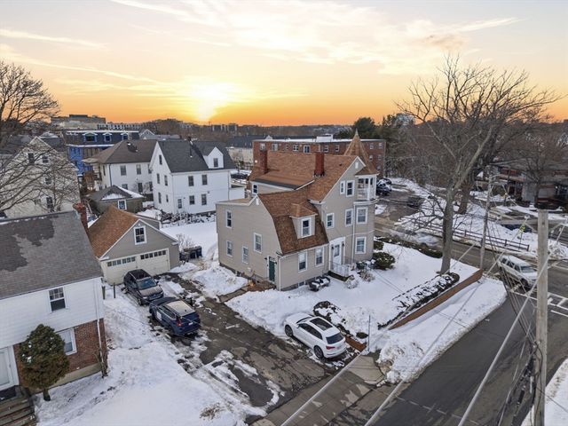 135-139 E Squantum St, Quincy, MA 02171