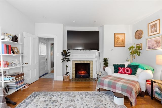 135-139 E Squantum St, Quincy, MA 02171