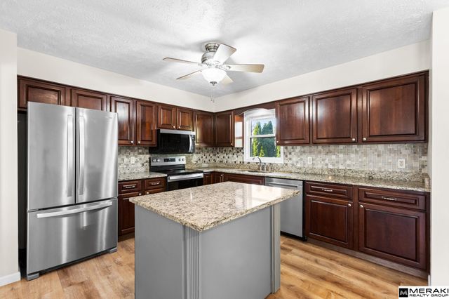 9339 Pratt Circle, Omaha, NE 68134