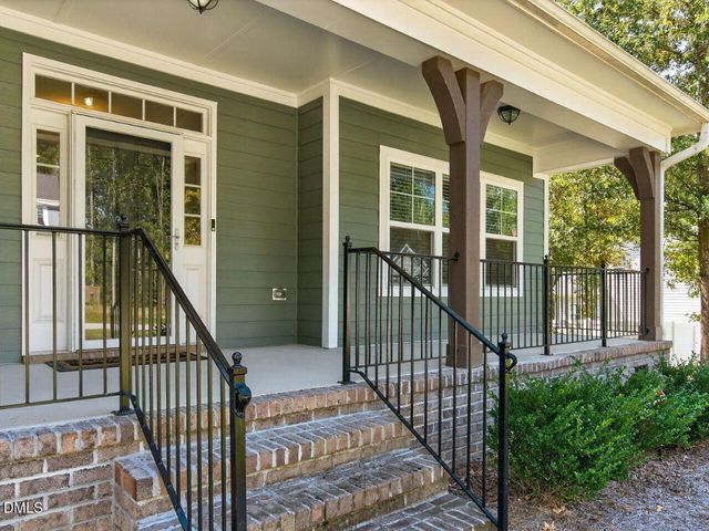 37 W Cannalily Lane, Clayton, NC 27520