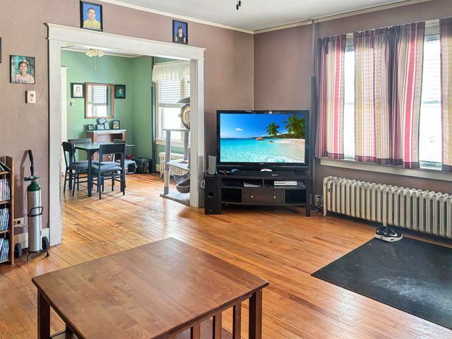107 Grove Street, Rutland City, VT 05701