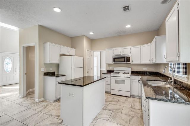 3047 Dunlin Way, Lawrenceville, GA 30044