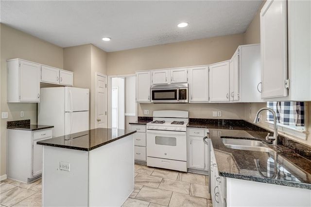 3047 Dunlin Way, Lawrenceville, GA 30044