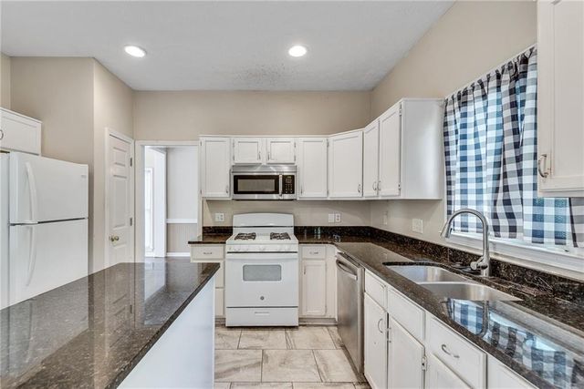 3047 Dunlin Way, Lawrenceville, GA 30044