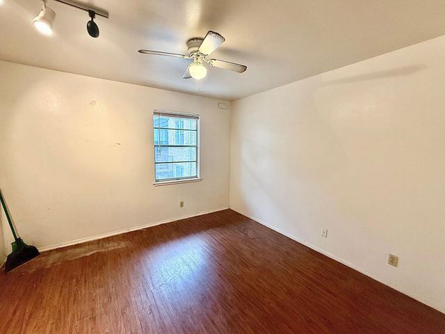 2411 S 5th ST 6, Austin, TX 78704