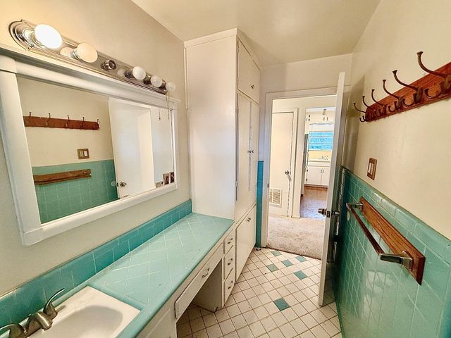 2411 S 5th ST 6, Austin, TX 78704