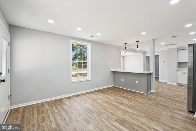 12406 STRODES MILL RD, Remington, VA 22734