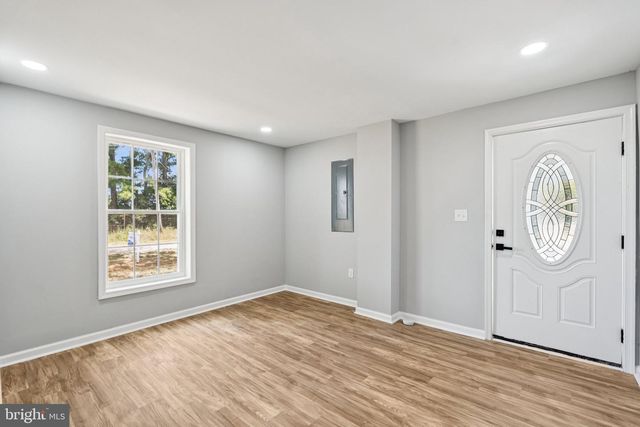 12406 STRODES MILL RD, Remington, VA 22734