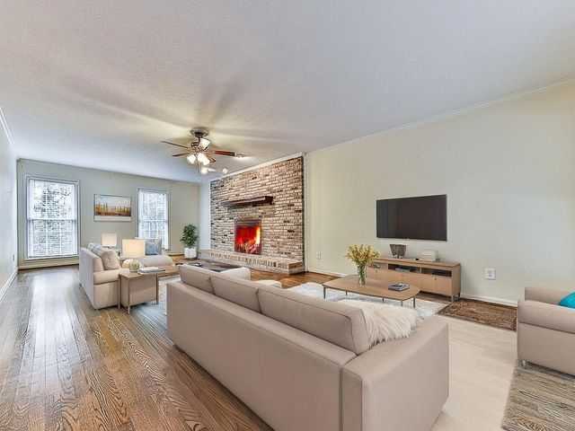 63 Geraldine SE Drive, Smyrna, GA 30082