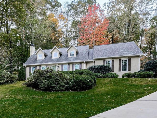 63 Geraldine SE Drive, Smyrna, GA 30082