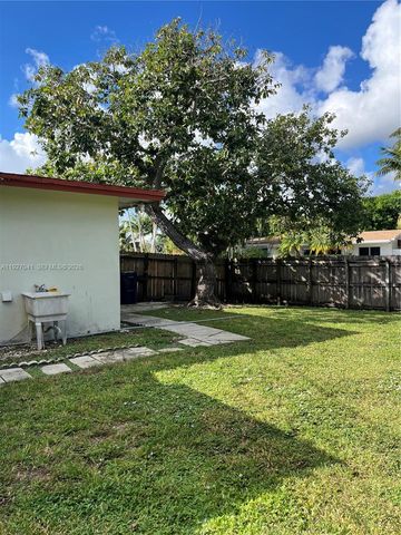 10011 SW 162nd St, Miami, FL 33157