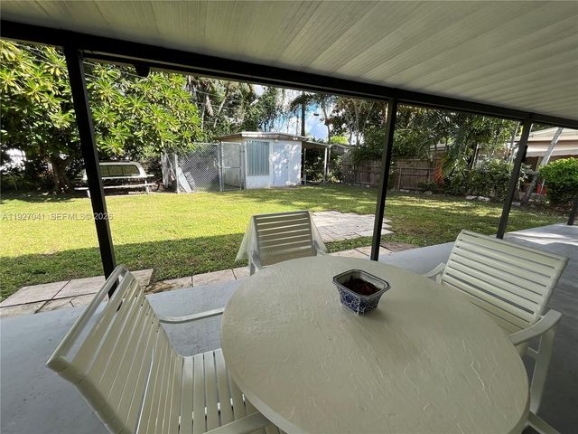 10011 SW 162nd St, Miami, FL 33157