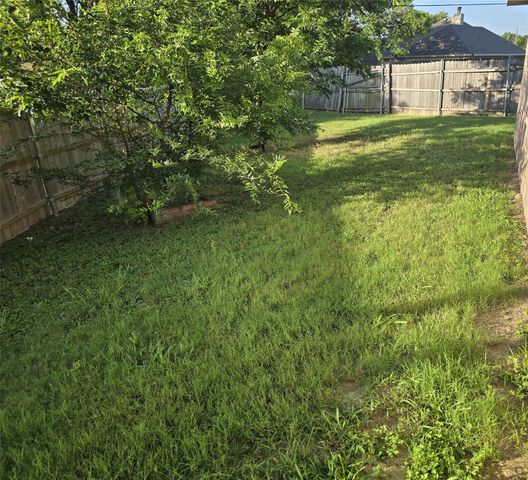 1512 Parrot Court, Desoto, TX 75115
