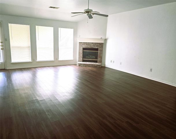 1512 Parrot Court, Desoto, TX 75115