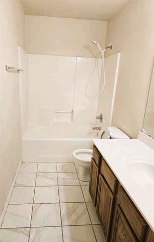 1512 Parrot Court, Desoto, TX 75115