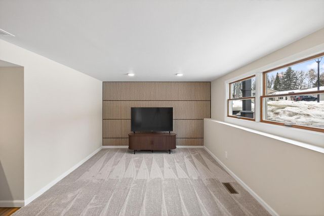 14281 57th Street N, Stillwater, MN 55082