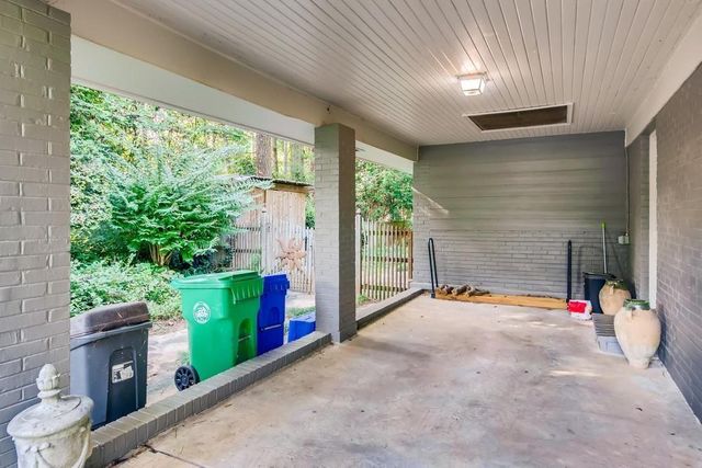 2050 Sylvania Drive, Decatur, GA 30033