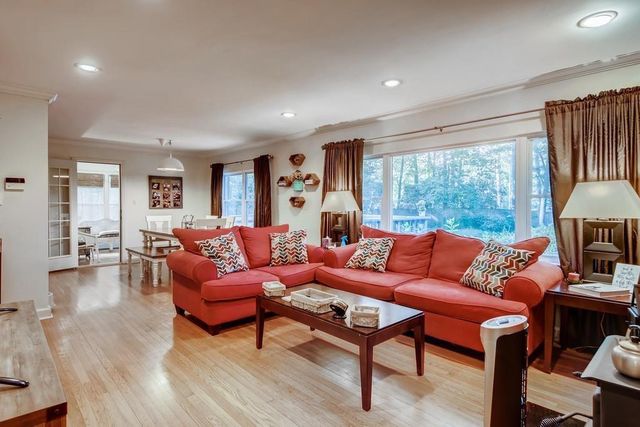 2050 Sylvania Drive, Decatur, GA 30033