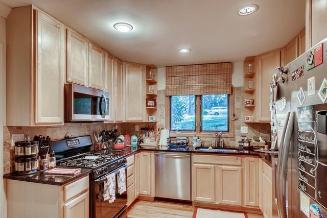 2050 Sylvania Drive, Decatur, GA 30033