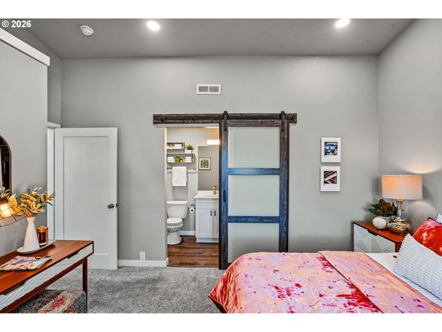 1004 36TH Ave, Albany, OR 97321