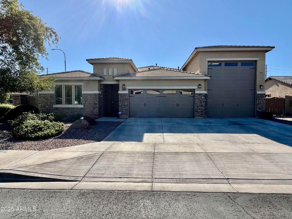 10605 W Catalina Drive, Avondale, AZ 85392