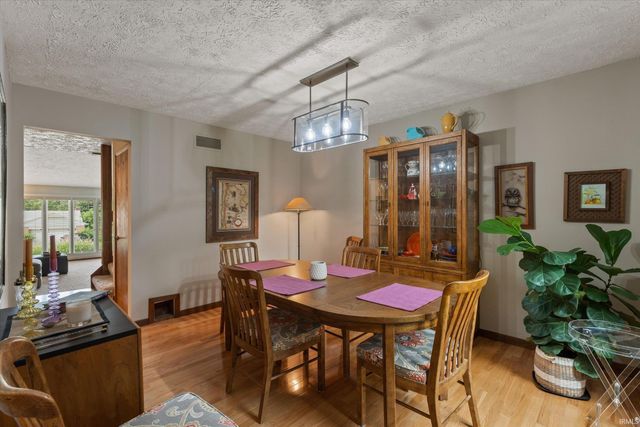 1238 Echo Drive, South Bend, IN 46614