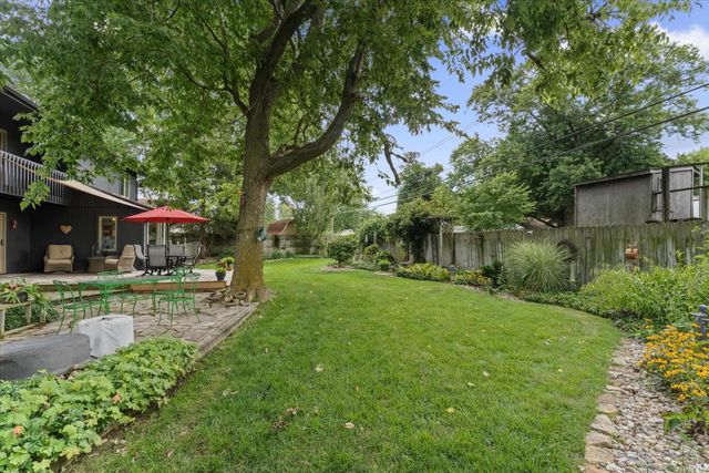 1238 Echo Drive, South Bend, IN 46614