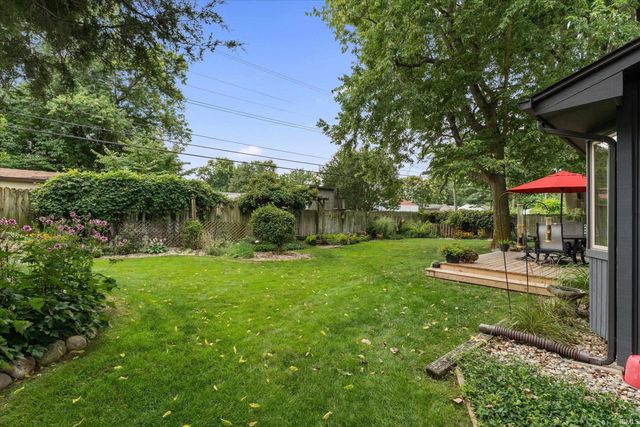 1238 Echo Drive, South Bend, IN 46614