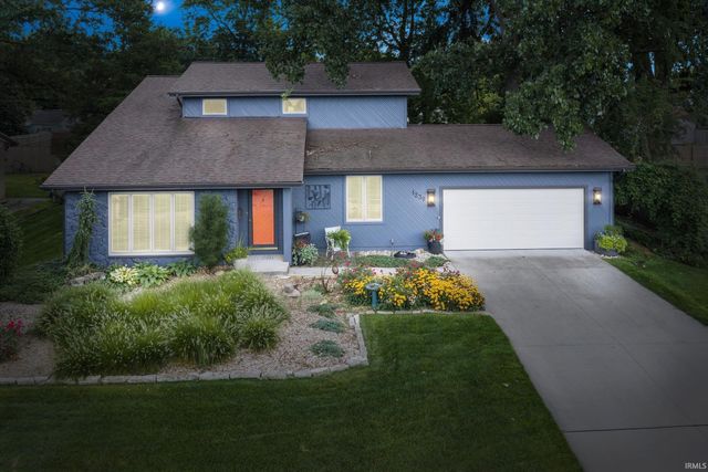 1238 Echo Drive, South Bend, IN 46614