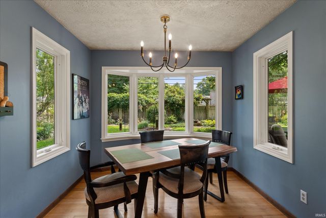 1238 Echo Drive, South Bend, IN 46614