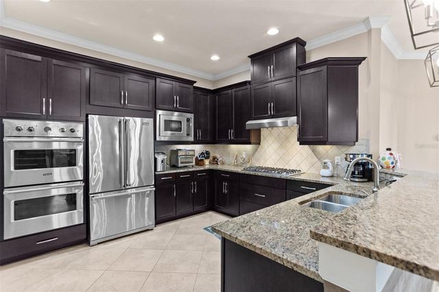 11143 WINTHROP LAKE DRIVE, Riverview, FL 33578