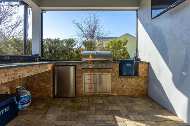 11143 WINTHROP LAKE DRIVE, Riverview, FL 33578