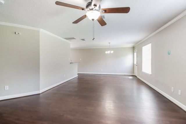 6407 Crim Court, Houston, TX 77049