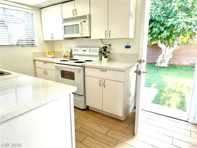 428 Beaumont Street, Las Vegas, NV 89106