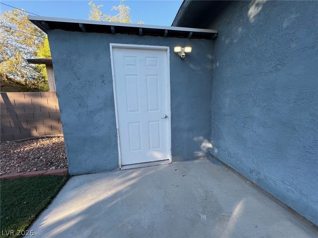 428 Beaumont Street, Las Vegas, NV 89106