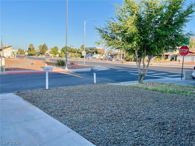 428 Beaumont Street, Las Vegas, NV 89106