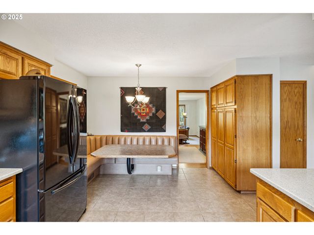 13920 Sw SECRETARIET Ln, Beaverton, OR 97008