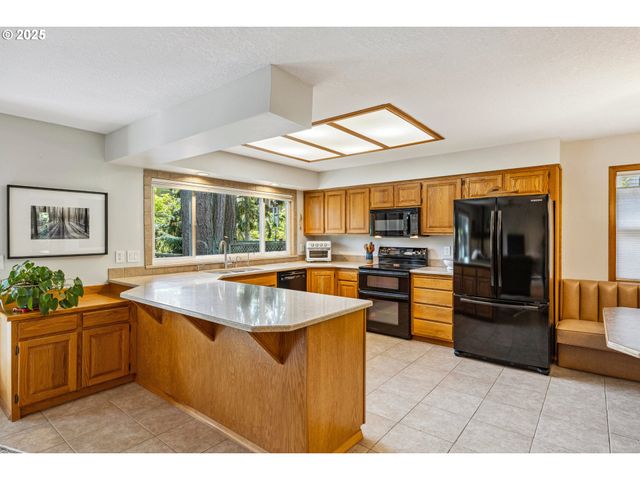 13920 Sw SECRETARIET Ln, Beaverton, OR 97008