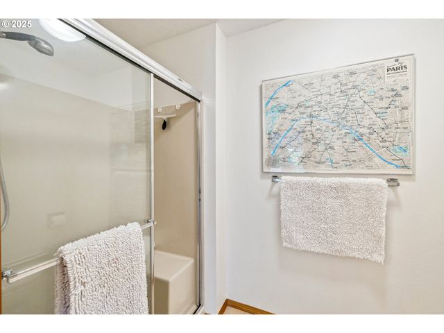 13920 Sw SECRETARIET Ln, Beaverton, OR 97008