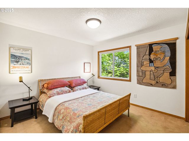 13920 Sw SECRETARIET Ln, Beaverton, OR 97008