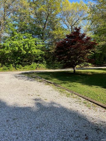 2563 Meridian Rd, Road, Mitchell, IN 47446