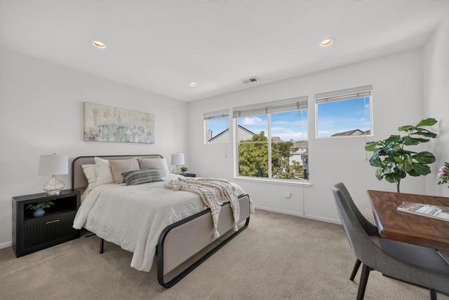2046 Rutledge Place, Santa Clara, CA 95051
