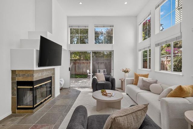 2046 Rutledge Place, Santa Clara, CA 95051